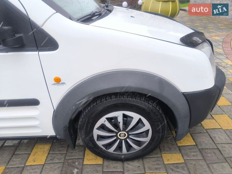 Минивэн Ford Tourneo Connect 2006 в Черновцах