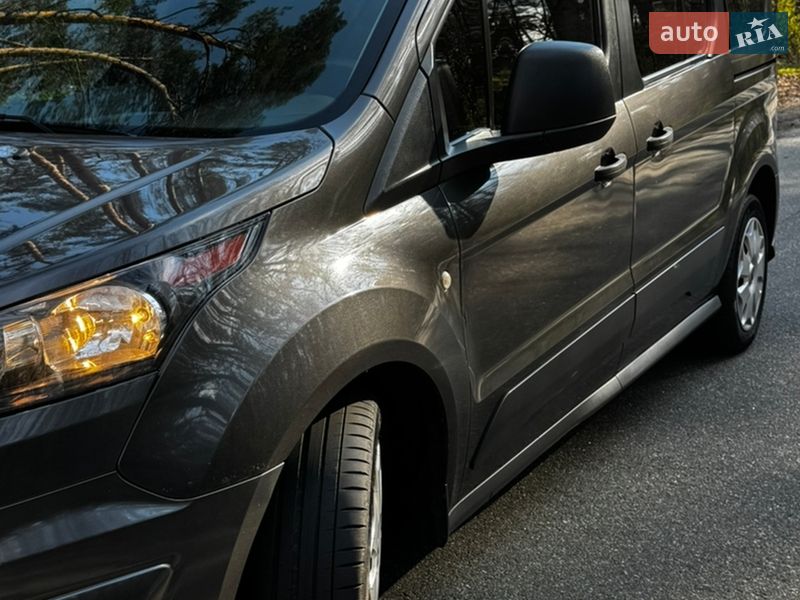 Минивэн Ford Tourneo Connect 2018 в Киеве