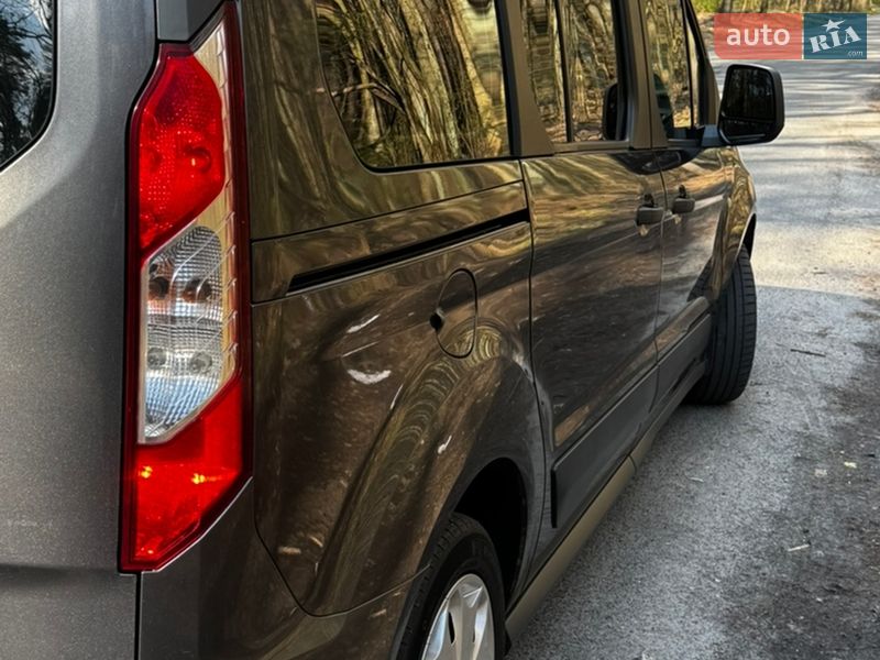 Минивэн Ford Tourneo Connect 2018 в Киеве