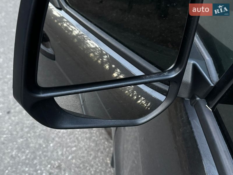 Минивэн Ford Tourneo Connect 2018 в Киеве