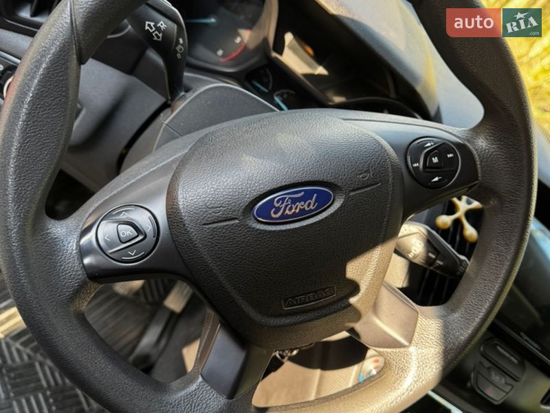 Минивэн Ford Tourneo Connect 2018 в Киеве