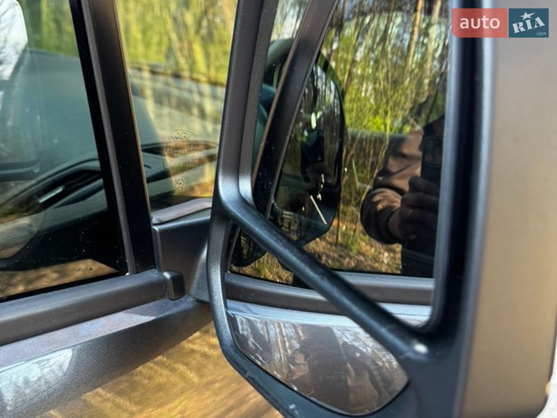 Минивэн Ford Tourneo Connect 2018 в Киеве