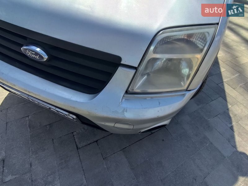 Минивэн Ford Tourneo Connect 2011 в Ирпене