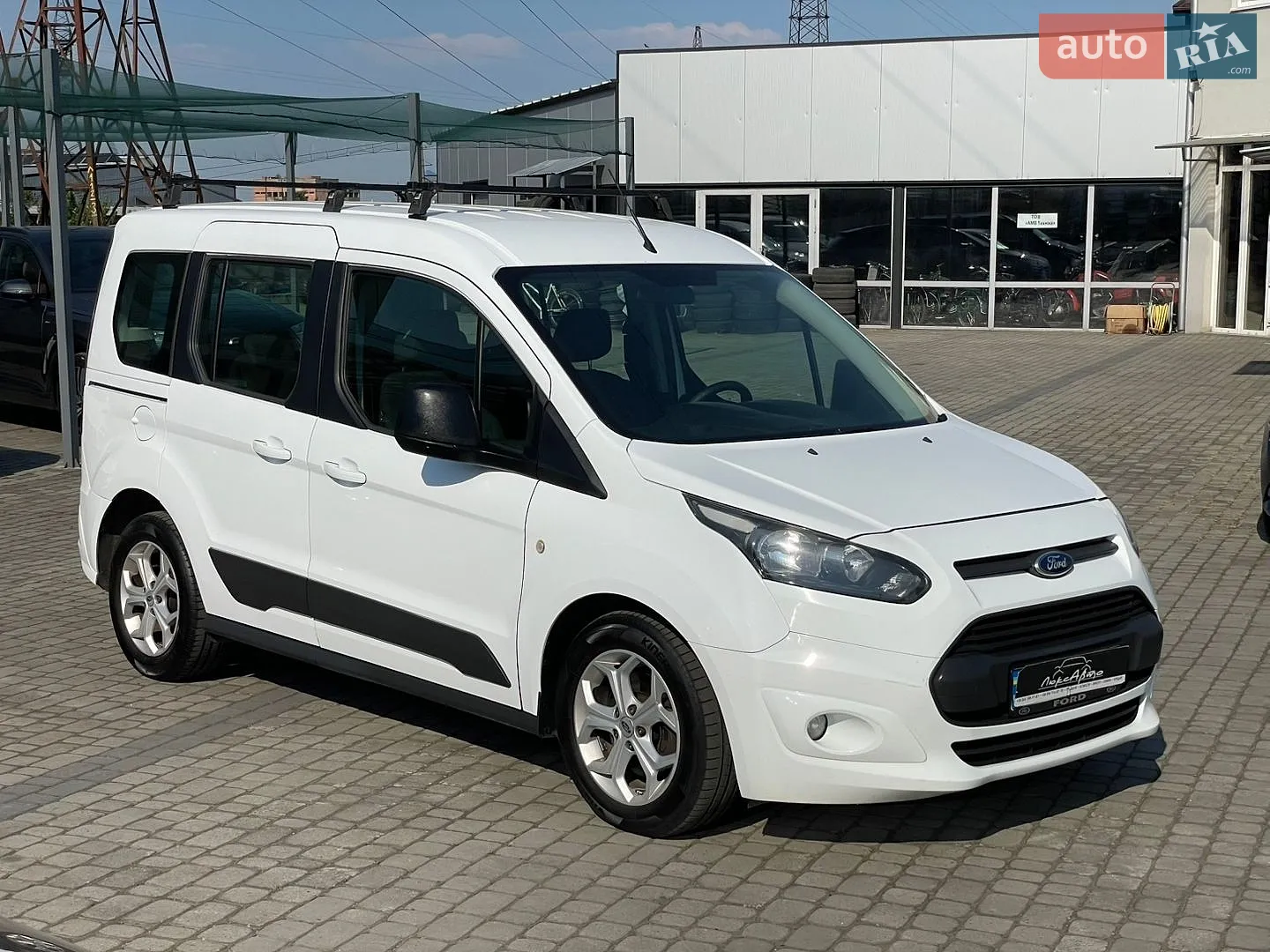 2015 Ford Tourneo Connect - фото 1