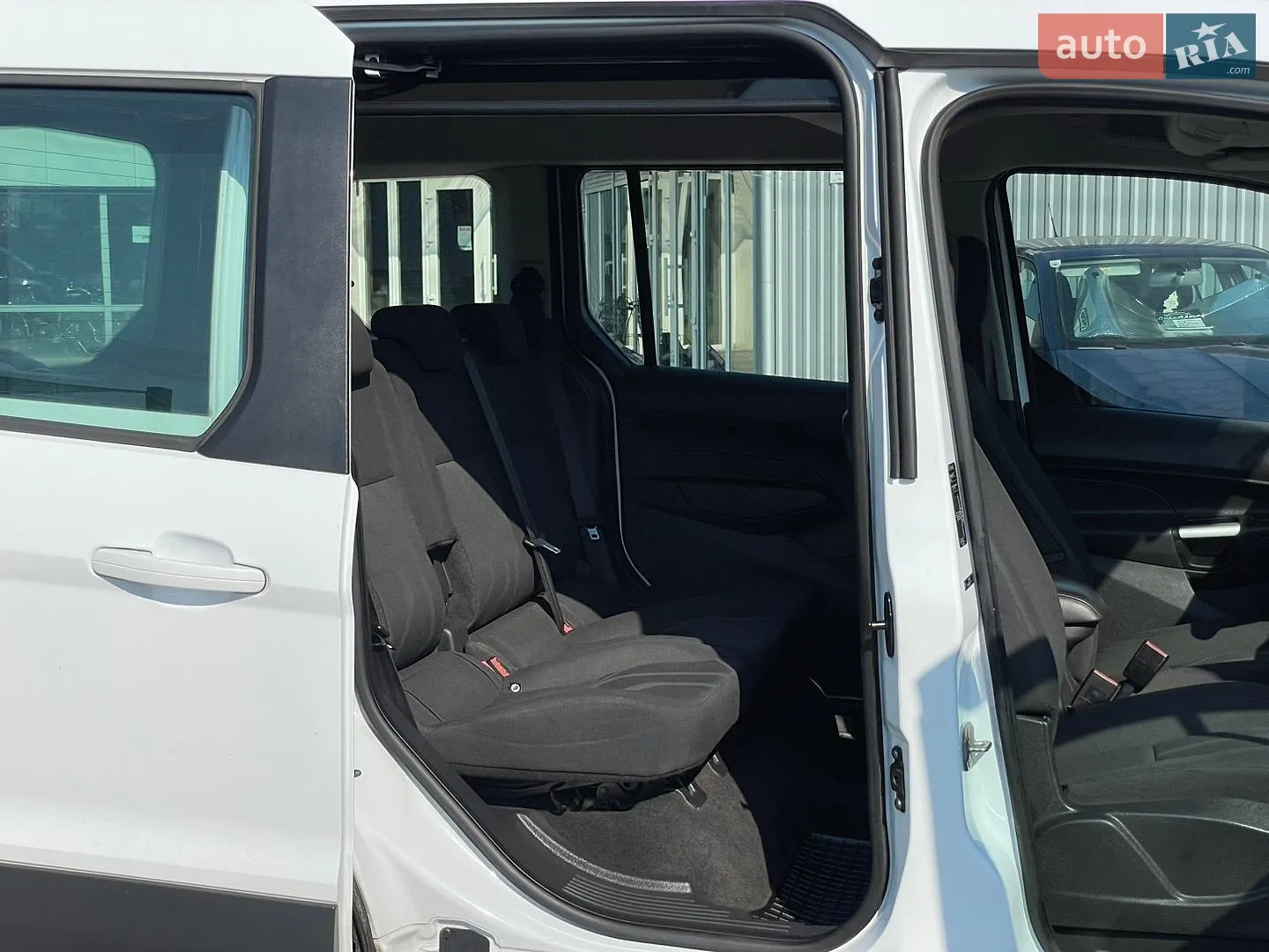 2015 Ford Tourneo Connect - мініатюра 10