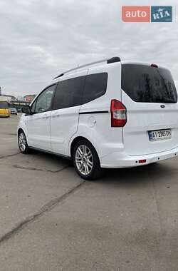 Микровэн Ford Tourneo Courier 2017 в 
