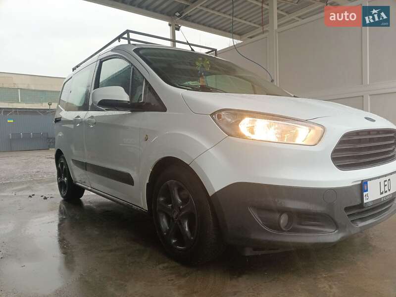 Микровэн Ford Tourneo Courier 2017 в Одессе