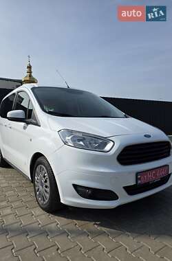 Микровэн Ford Tourneo Courier 2016 в 