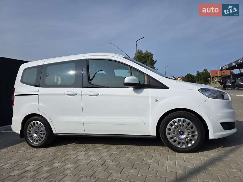 Микровэн Ford Tourneo Courier 2016 в Луцке