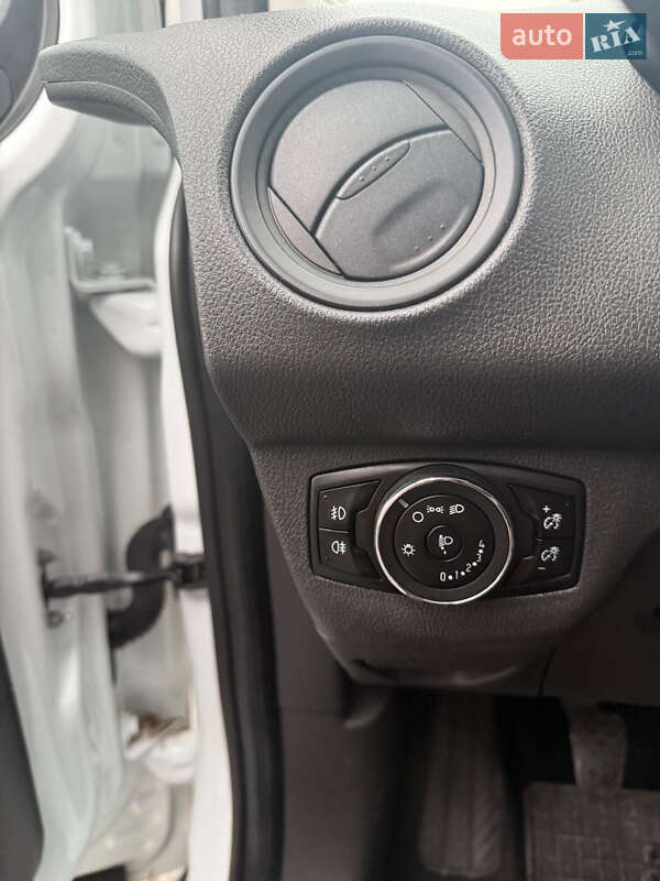 Микровэн Ford Tourneo Courier 2017 в Луцке