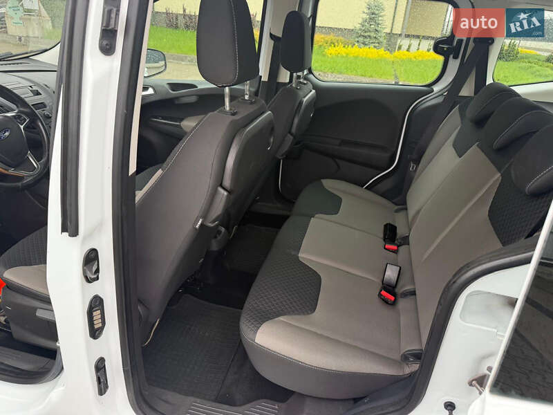 Микровэн Ford Tourneo Courier 2017 в Луцке