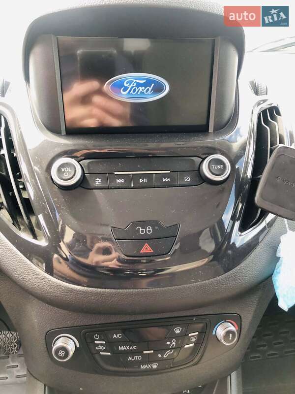 Минивэн Ford Tourneo Courier 2020 в Львове