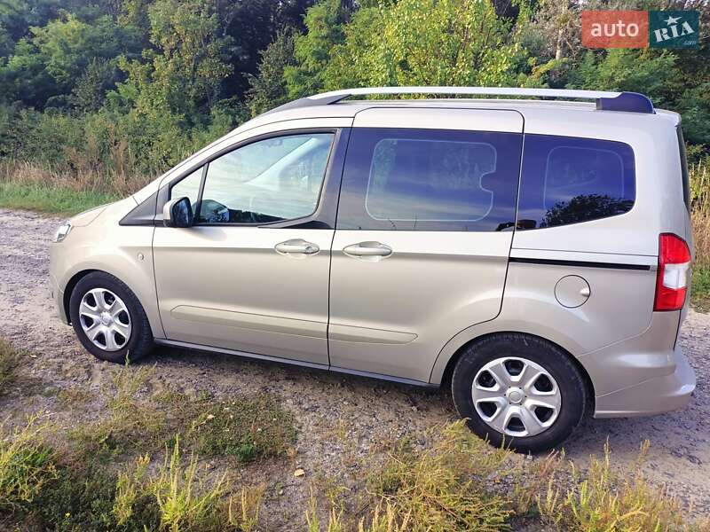 Микровэн Ford Tourneo Courier 2015 в Полтаве