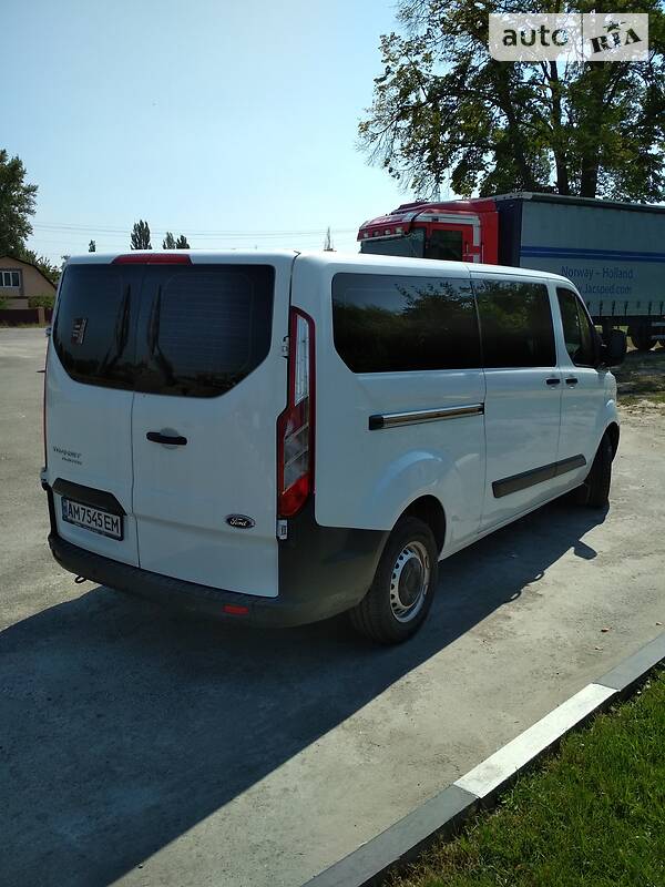 Мінівен Ford Tourneo Custom 2015 в Бердичеві