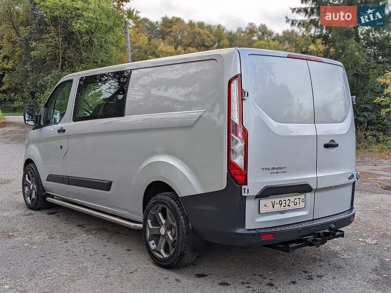 Мінівен Ford Tourneo Custom 2017 в Бродах
