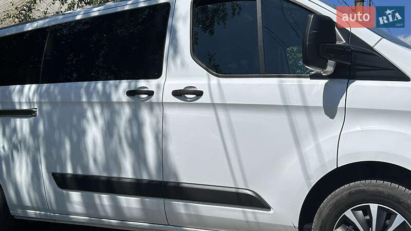 Мінівен Ford Tourneo Custom 2015 в Ізмаїлі