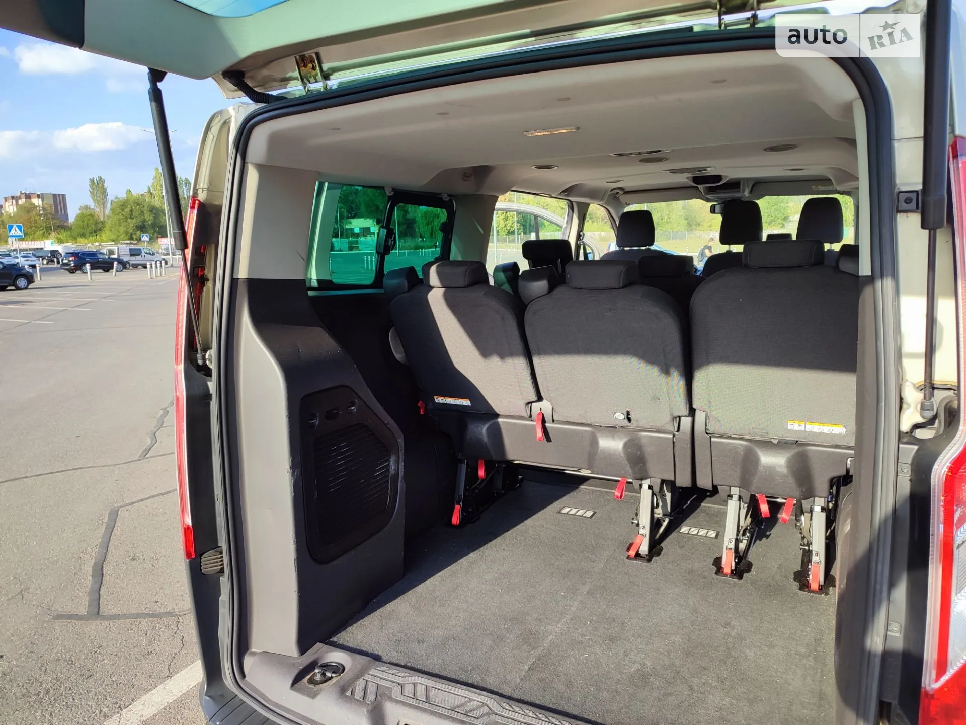 2015 Ford Tourneo Custom - мініатюра 33