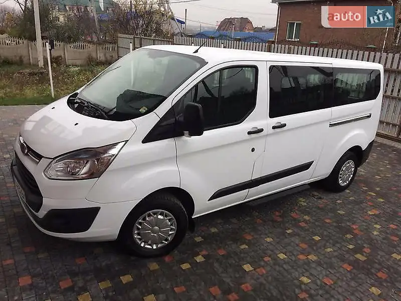 Минивэн Ford Tourneo Custom 2013 в 