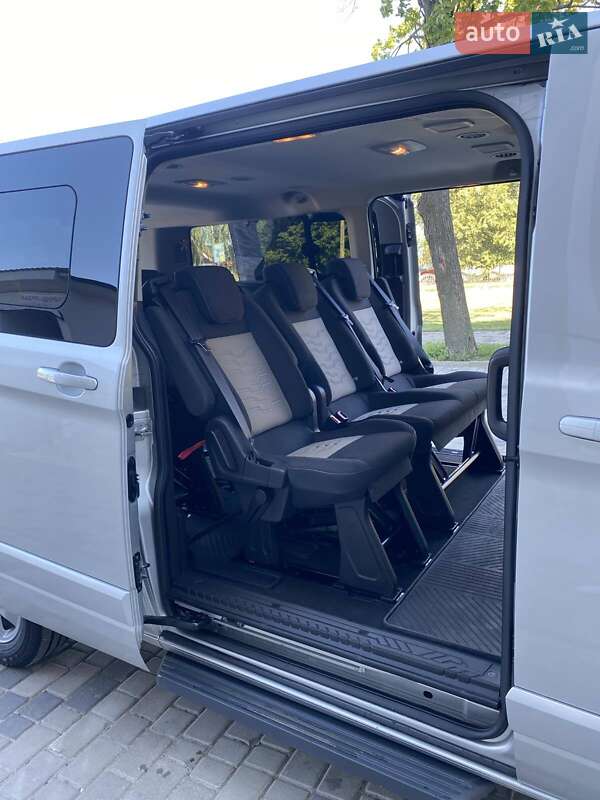 Мінівен Ford Tourneo Custom 2017 в Березному