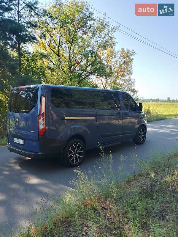 Минивэн Ford Tourneo Custom 2017 в Бородянке