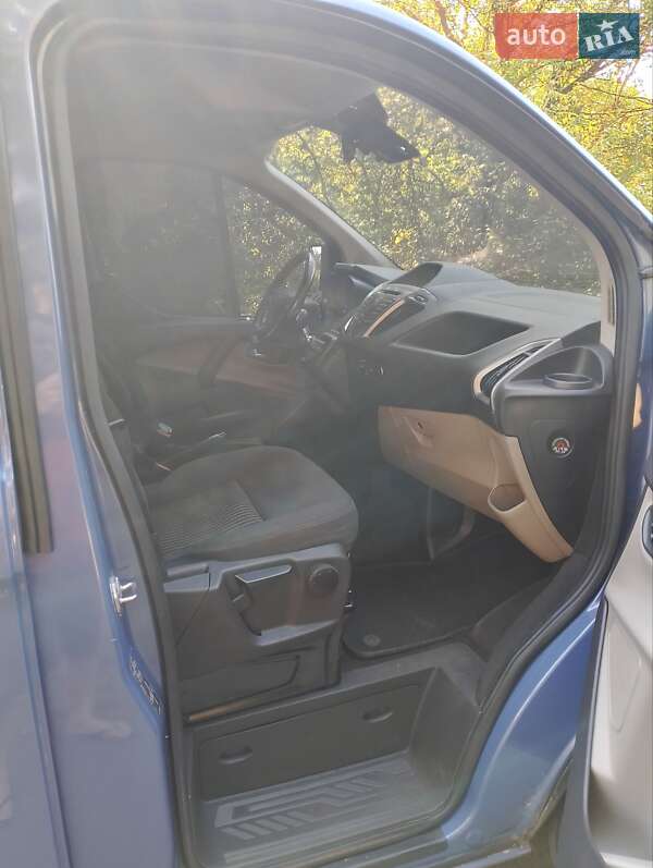 Минивэн Ford Tourneo Custom 2017 в Бородянке