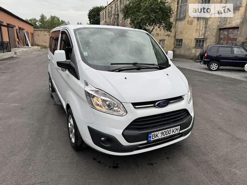 Мінівен Ford Tourneo Custom 2016 в Рівному