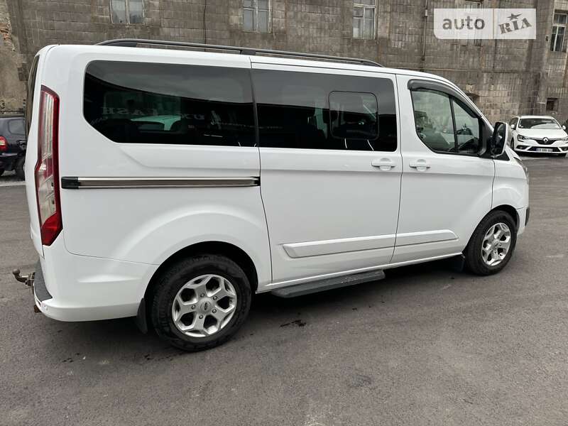 Мінівен Ford Tourneo Custom 2016 в Рівному