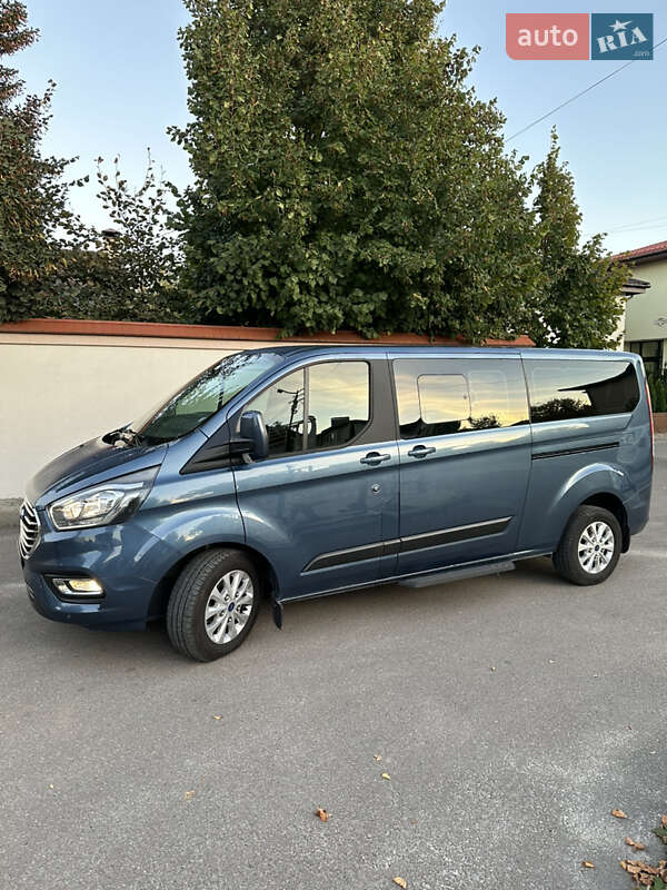 Мінівен Ford Tourneo Custom 2021 в Києві
