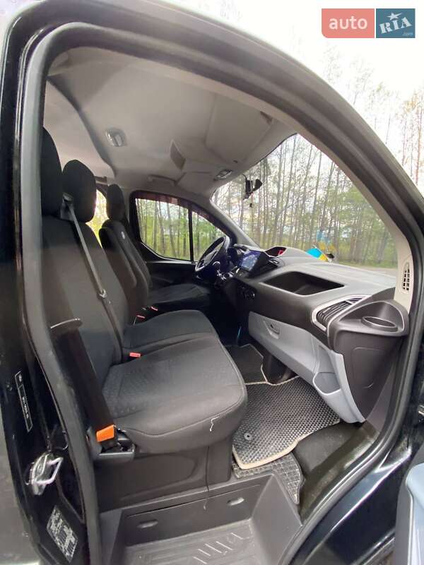 Мінівен Ford Tourneo Custom 2016 в Рокитному