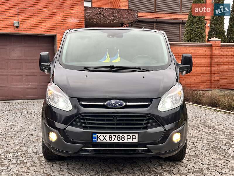 Мінівен Ford Tourneo Custom 2016 в Києві