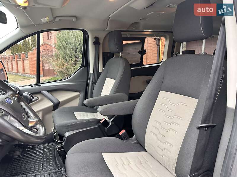 Мінівен Ford Tourneo Custom 2016 в Києві