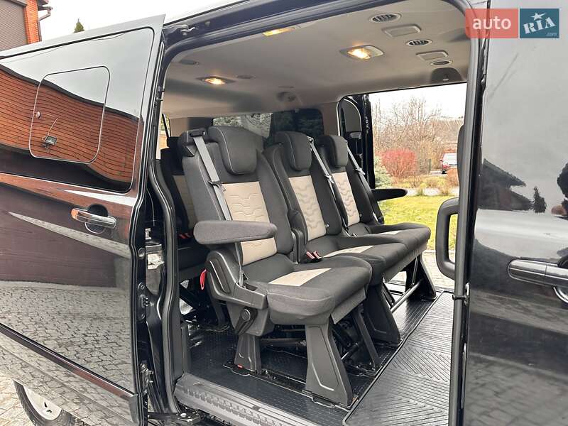 Мінівен Ford Tourneo Custom 2016 в Києві
