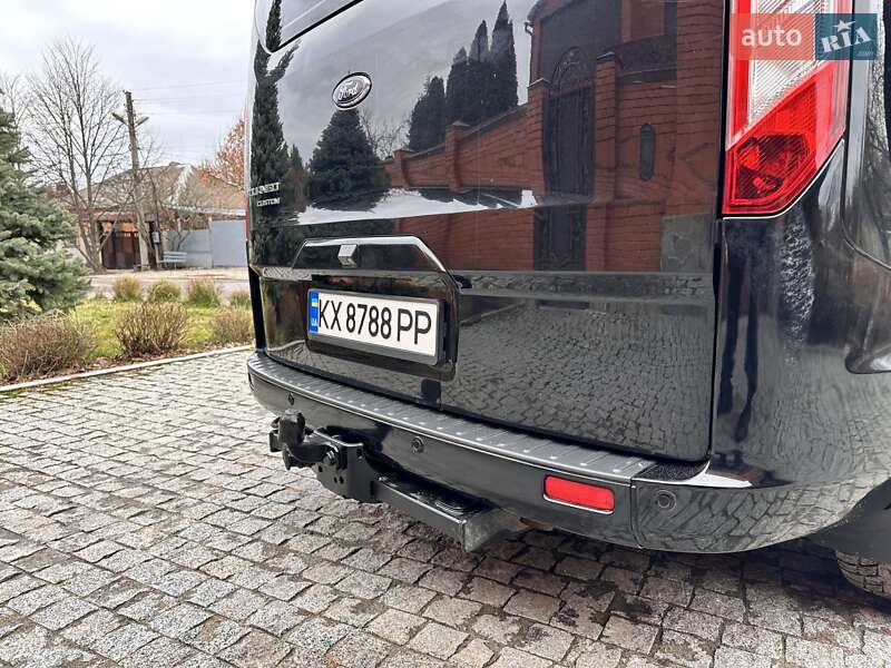 Мінівен Ford Tourneo Custom 2016 в Києві