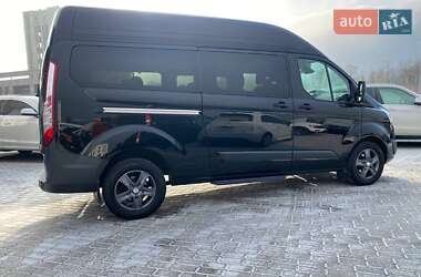 Мінівен Ford Tourneo Custom 2017 в 