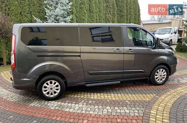 Минивэн Ford Tourneo Custom 2023 в 