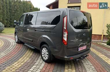 Минивэн Ford Tourneo Custom 2023 в 