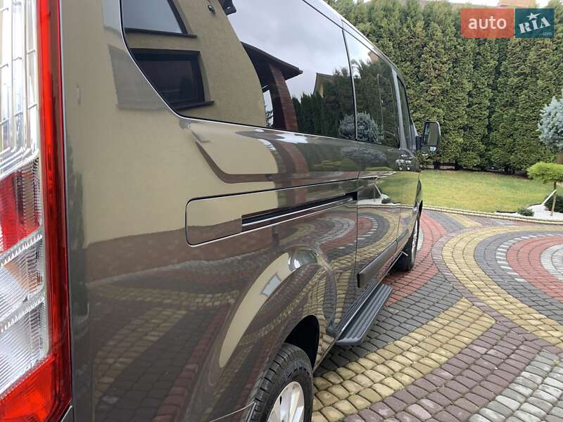 Мінівен Ford Tourneo Custom 2023 в Рівному