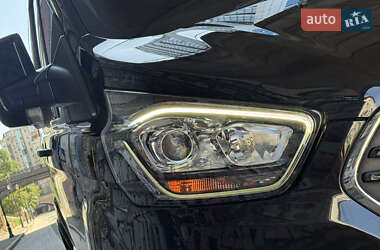 Мінівен Ford Tourneo Custom 2021 в 