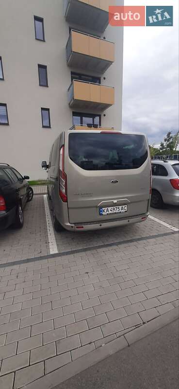 Мінівен Ford Tourneo Custom 2013 в Києві