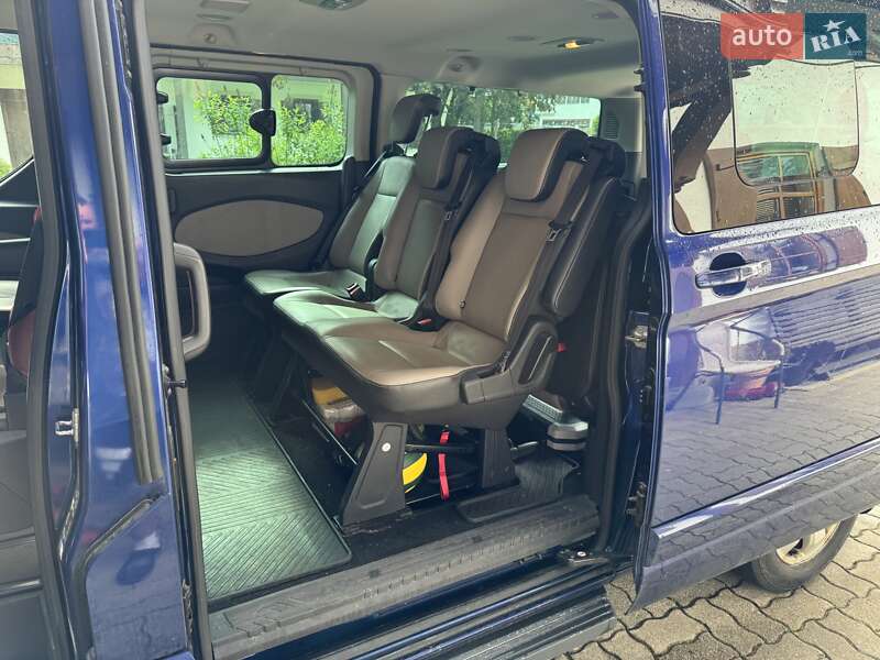 Мінівен Ford Tourneo Custom 2015 в Києві