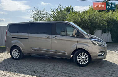 Минивэн Ford Tourneo Custom 2020 в 