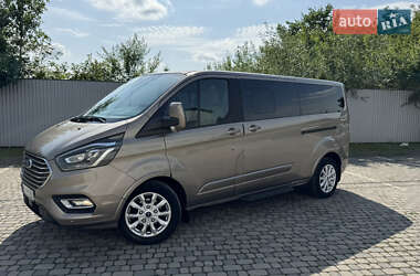 Минивэн Ford Tourneo Custom 2020 в 