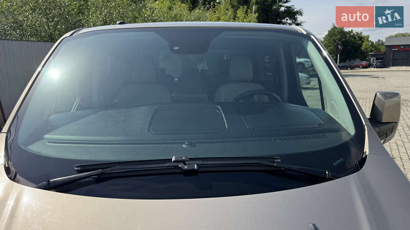 Мінівен Ford Tourneo Custom 2020 в Івано-Франківську