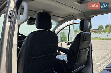 Минивэн Ford Tourneo Custom 2020 в 