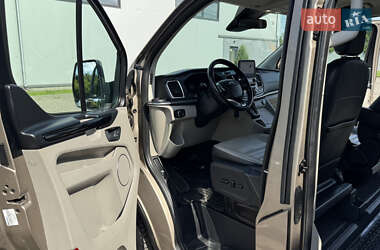 Минивэн Ford Tourneo Custom 2020 в 