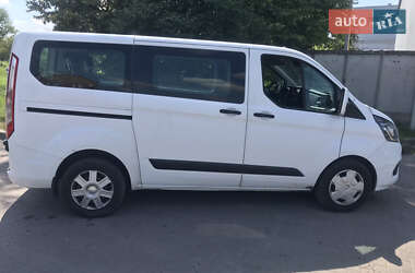 Минивэн Ford Tourneo Custom 2019 в 