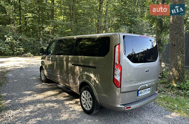 Мінівен Ford Tourneo Custom 2020 в 