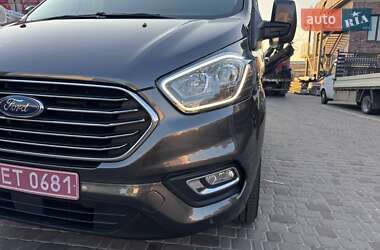 Мінівен Ford Tourneo Custom 2023 в 