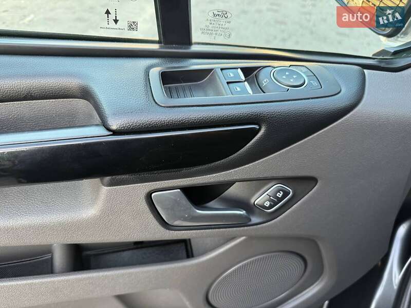 Минивэн Ford Tourneo Custom 2023 в Ровно