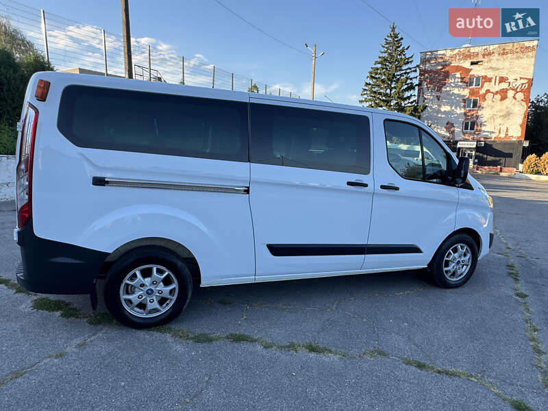Минивэн Ford Tourneo Custom 2013 в Харькове фото 7 Минивэн Ford Tourneo Custom 2013 в Харькове